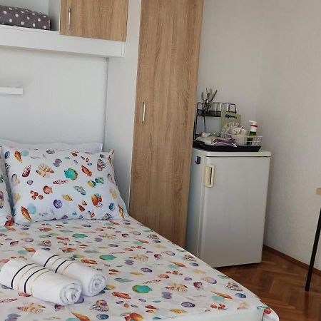 Apartment And Rooms Busa 3 Сень Екстер'єр фото